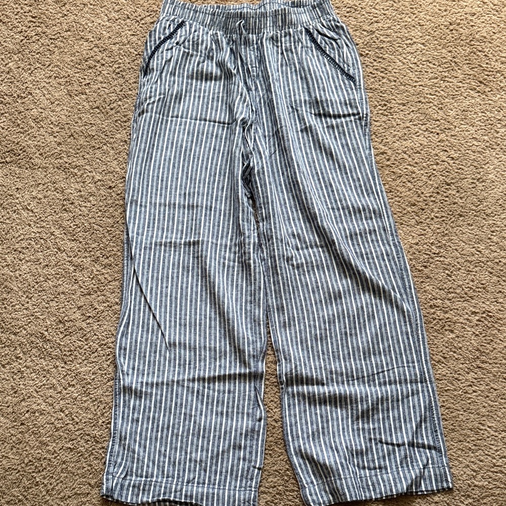 Briggs New York Blue Striped Wide Leg Pants